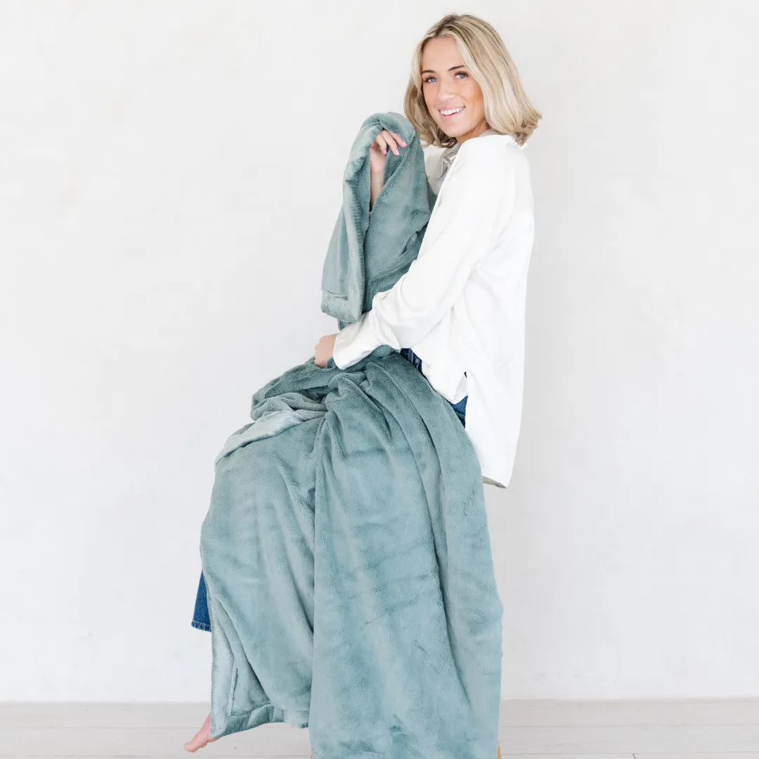 LUSH XL BLANKETS