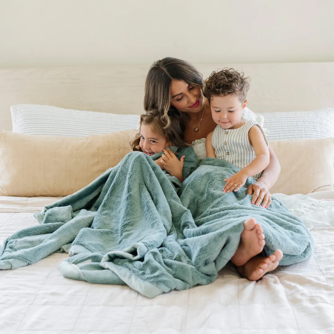 LUSH XL BLANKETS