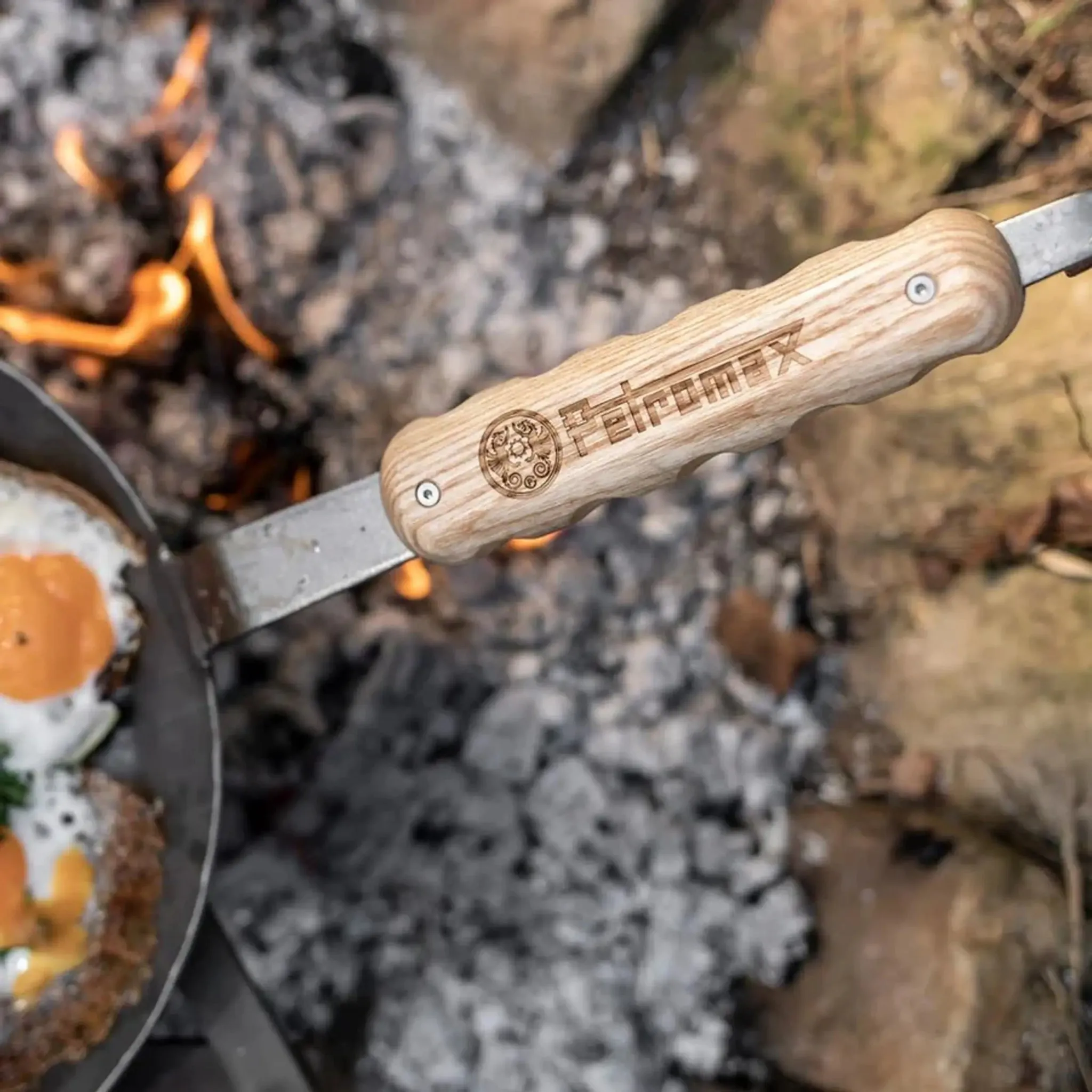 Wooden handle for wrought iron pans